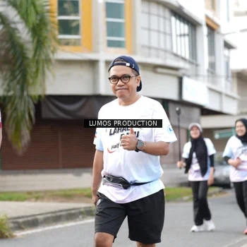 Runner Photo 8002294