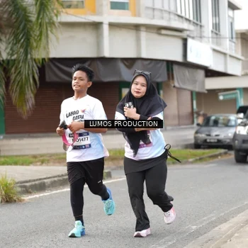 Runner Photo 8002301