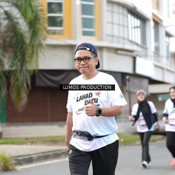 Runner Photo 8002302