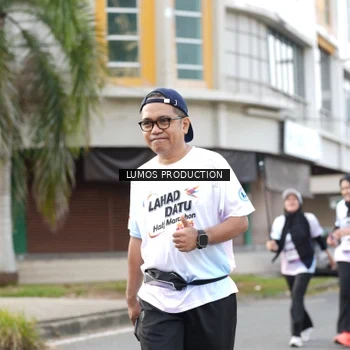 Runner Photo 8002312