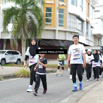 Runner Photo 8002401