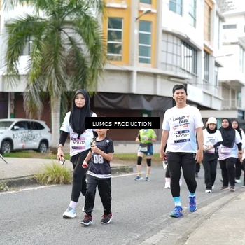 Runner Photo 8002403