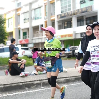 Runner Photo 8002453