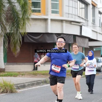 Runner Photo 8002540