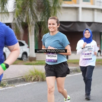 Runner Photo 8002542