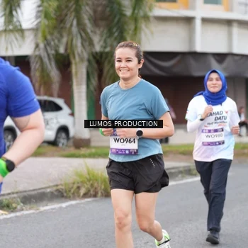 Runner Photo 8002543