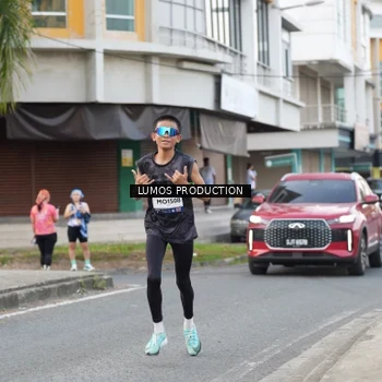 Runner Photo 8002576