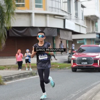 Runner Photo 8002583