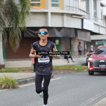 Runner Photo 8002594