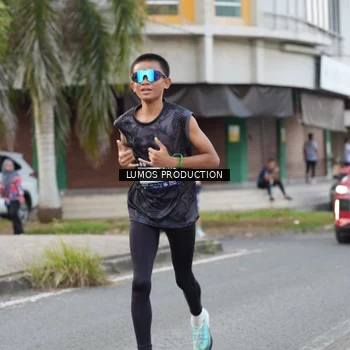 Runner Photo 8002599