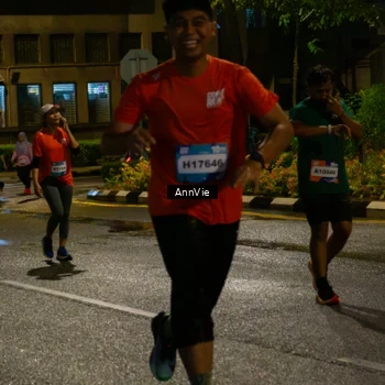 Runner Photo 8002644