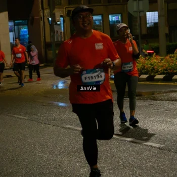 Runner Photo 8002646
