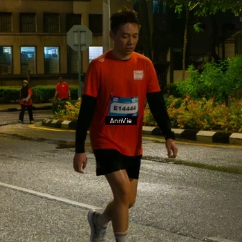 Runner Photo 8002653