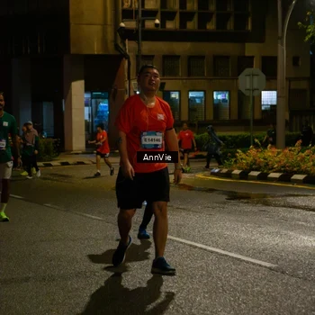 Runner Photo 8002655