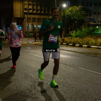 Runner Photo 8002670