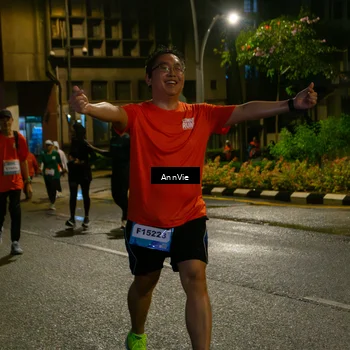Runner Photo 8002692