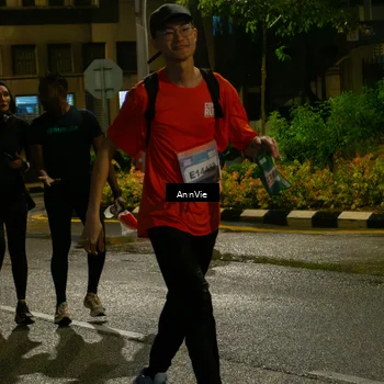 Runner Photo 8002697