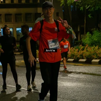 Runner Photo 8002698