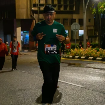 Runner Photo 8002699