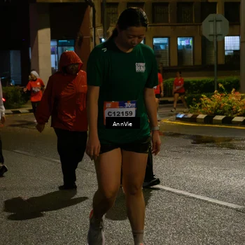 Runner Photo 8002700