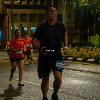 Runner Photo 8002720