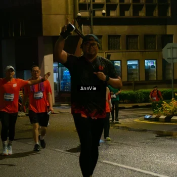 Runner Photo 8002723