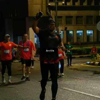 Runner Photo 8002725