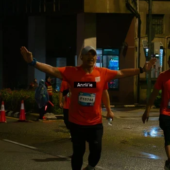 Runner Photo 8002731