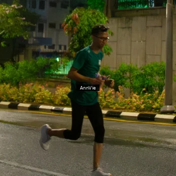 Runner Photo 8002777