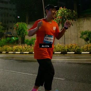 Runner Photo 8002811