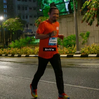 Runner Photo 8002812