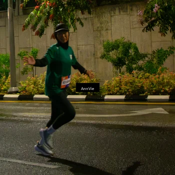 Runner Photo 8002830