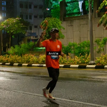 Runner Photo 8002860