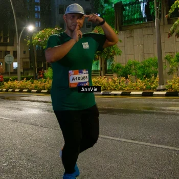 Runner Photo 8002864