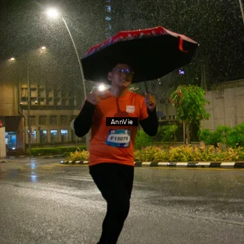 Runner Photo 8002935