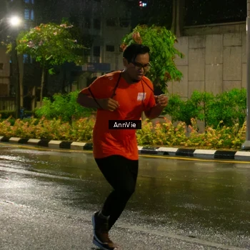Runner Photo 8003054