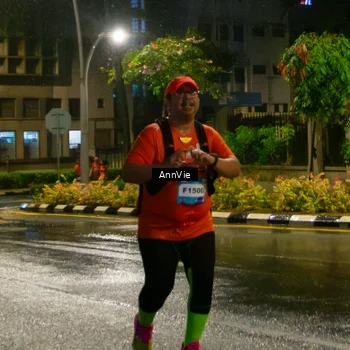 Runner Photo 8003065