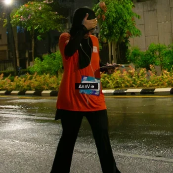 Runner Photo 8003072