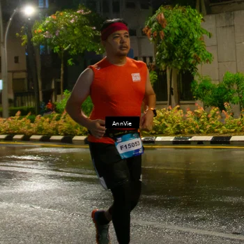 Runner Photo 8003084