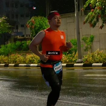 Runner Photo 8003087