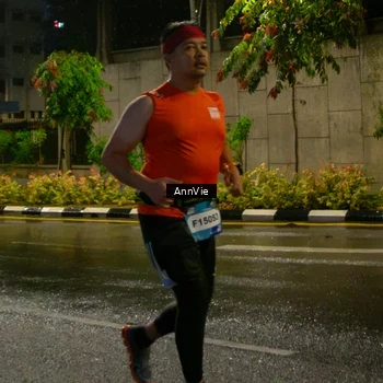 Runner Photo 8003089