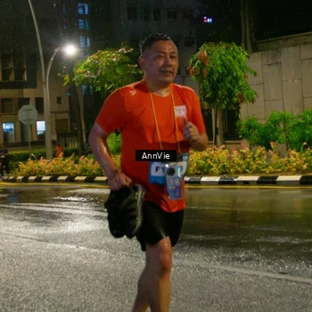 Runner Photo 8003093