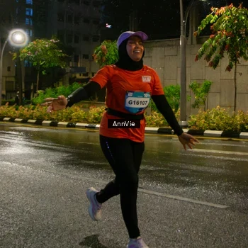 Runner Photo 8003100