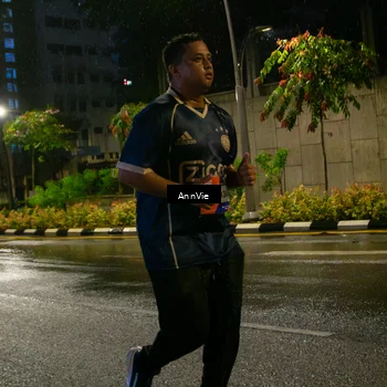 Runner Photo 8003103