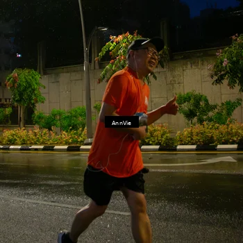 Runner Photo 8003111