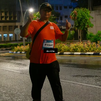 Runner Photo 8003195