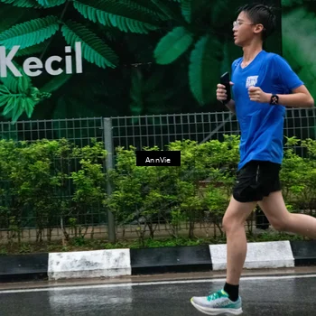 Runner Photo 8003218