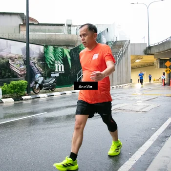 Runner Photo 8003235