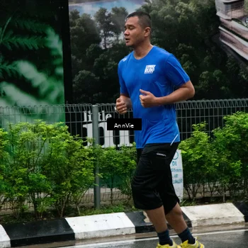 Runner Photo 8003241