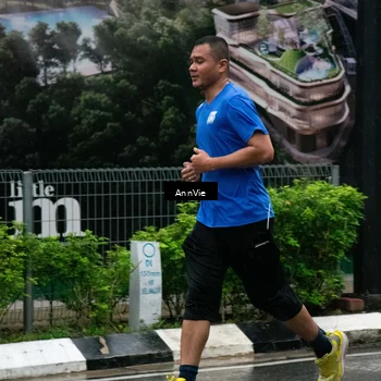 Runner Photo 8003242